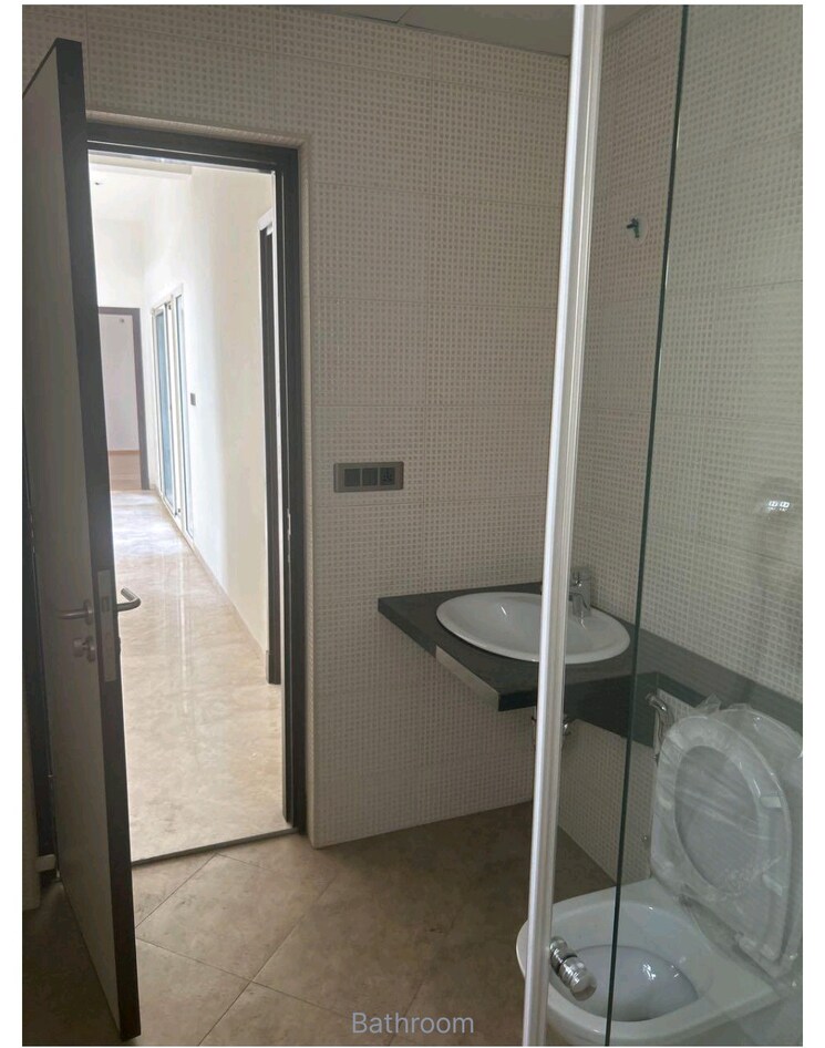 Bathroom, sobha-international-city-presidential-villa 4 Bedroom 270 Sq.Yd. Villa In Sector 109 Gurgaon 9589545