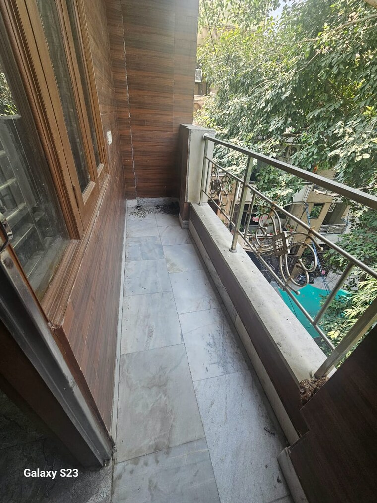 Balcony, anand lok 3 Bedroom 400 Sq.Yd. Builder Floor In Anand Lok Delhi 9589549