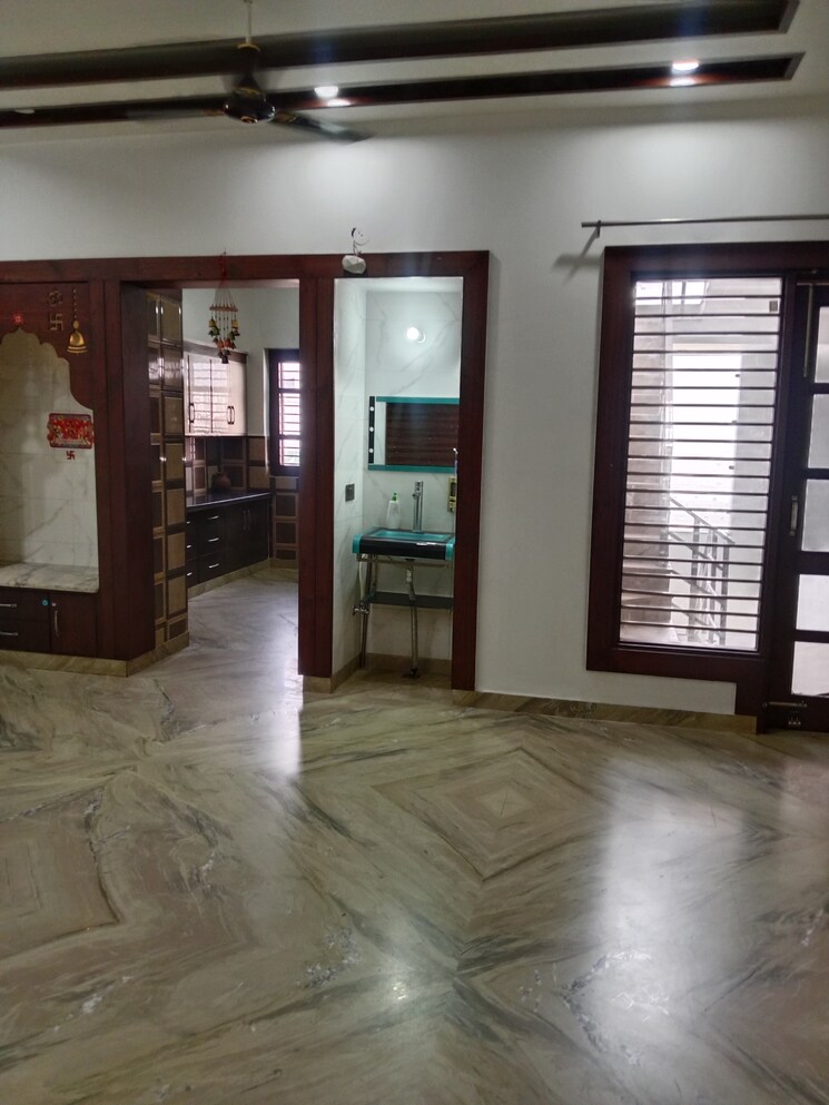 Room, sector 18 2 Bedroom 1705 Sq.Ft. Builder Floor In Sector 18 Panipat 9589576