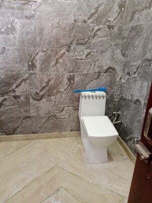 Attached Bathroom in 2 BHK Builder Floor at Sector 18 – for Rent