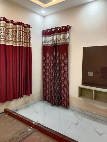 Living Room in 2 BHK Builder Floor at Sector 17 – for Rent