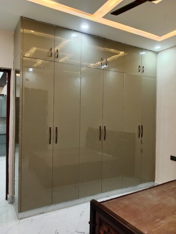 Building Lobby in 2 BHK Builder Floor at Sector 17 – for Rent