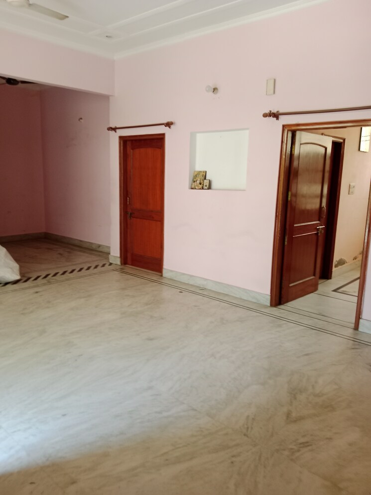 Room, sector 18 2 Bedroom 1705 Sq.Ft. Builder Floor In Sector 18 Panipat 9589609