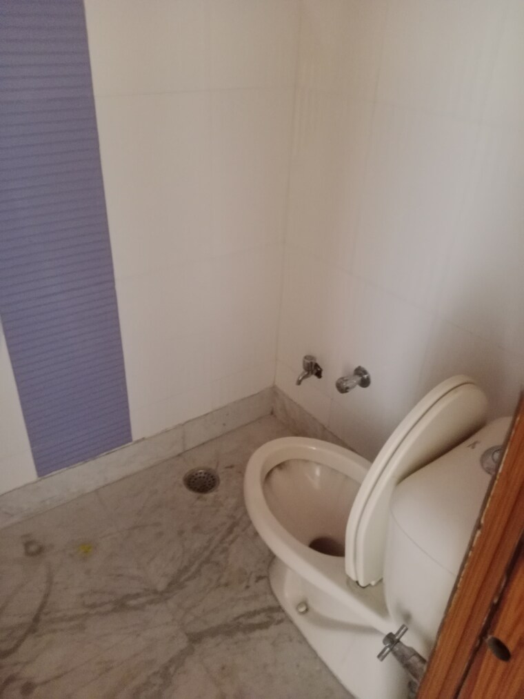 Bathroom, sector 18 2 Bedroom 1705 Sq.Ft. Builder Floor In Sector 18 Panipat 9589609