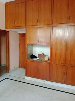 Furnished Amenities in 2 BHK Builder Floor at Sector 18 – for Rent