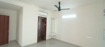 Room in 3 BHK Apartment at Puppalaguda – for Rent