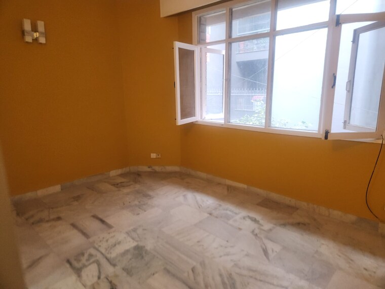 Room, anand lok 4 Bedroom 800 Sq.Yd. Builder Floor In Anand Lok Delhi 9589618