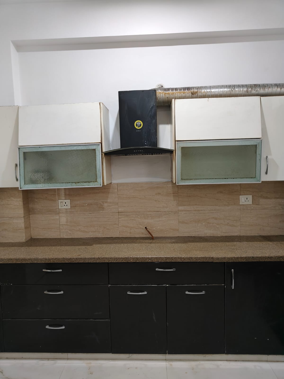 2 BHK Apartment For Rent in Bestech Park View Residency