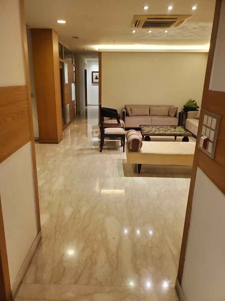 Living Room, elliot road 2 Bedroom 720 Sq.Ft. Apartment In Elliot Road Kolkata 9589688