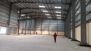  Warehouse For Rent in Topsia