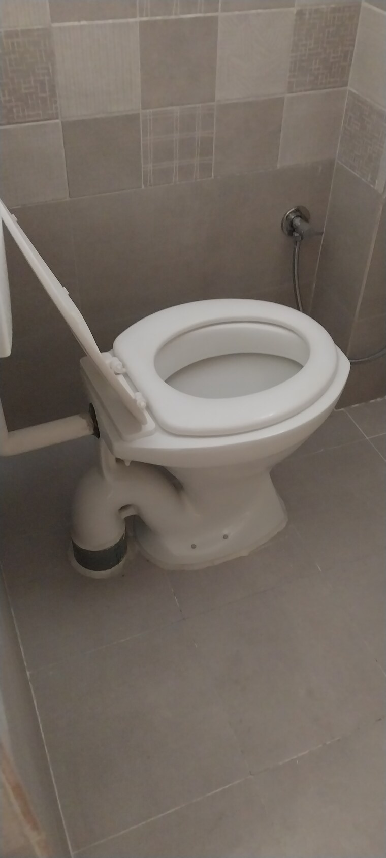 Bathroom, nr colony 2 Bedroom 1000 Sq.Ft. Independent House In Nr Colony Bangalore 9589692