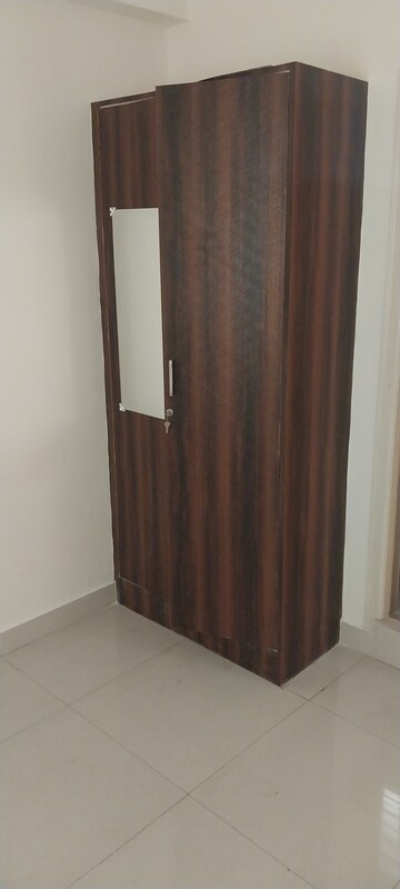 Furnished Amenities in 2 BHK Independent House at Nr Colony – for Rent