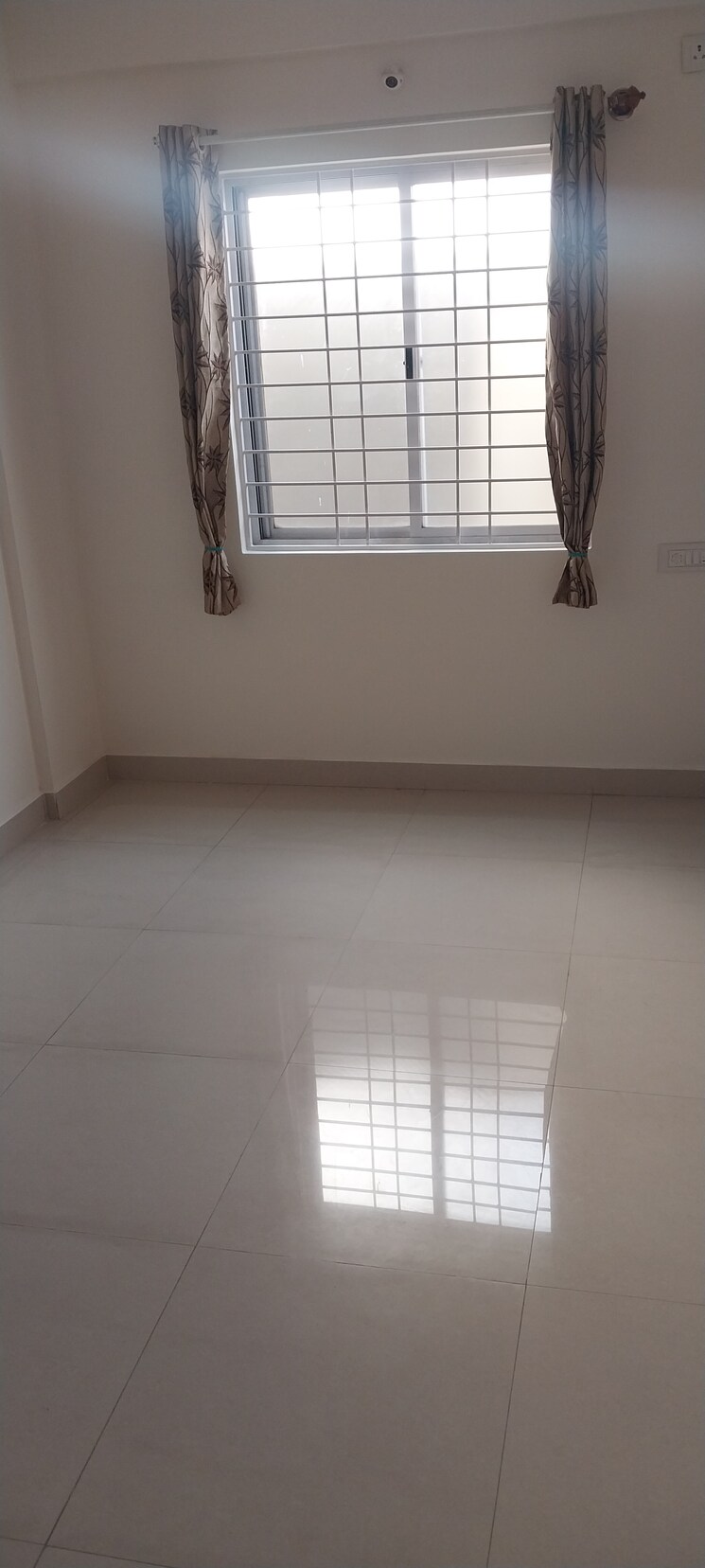 Room, nr colony 2 Bedroom 1000 Sq.Ft. Independent House In Nr Colony Bangalore 9589692
