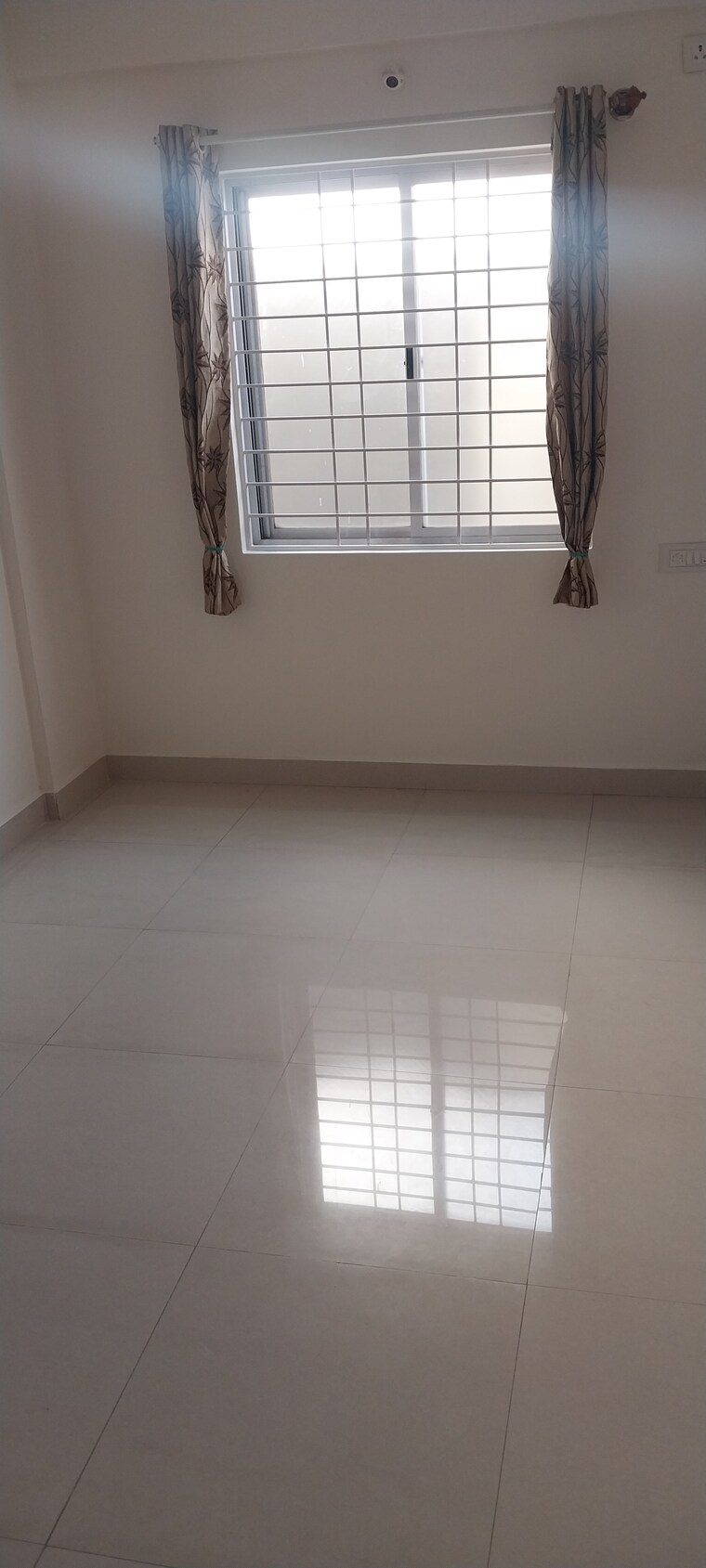 Room, nr colony 2 Bedroom 1000 Sq.Ft. Independent House In Nr Colony Bangalore 9589692