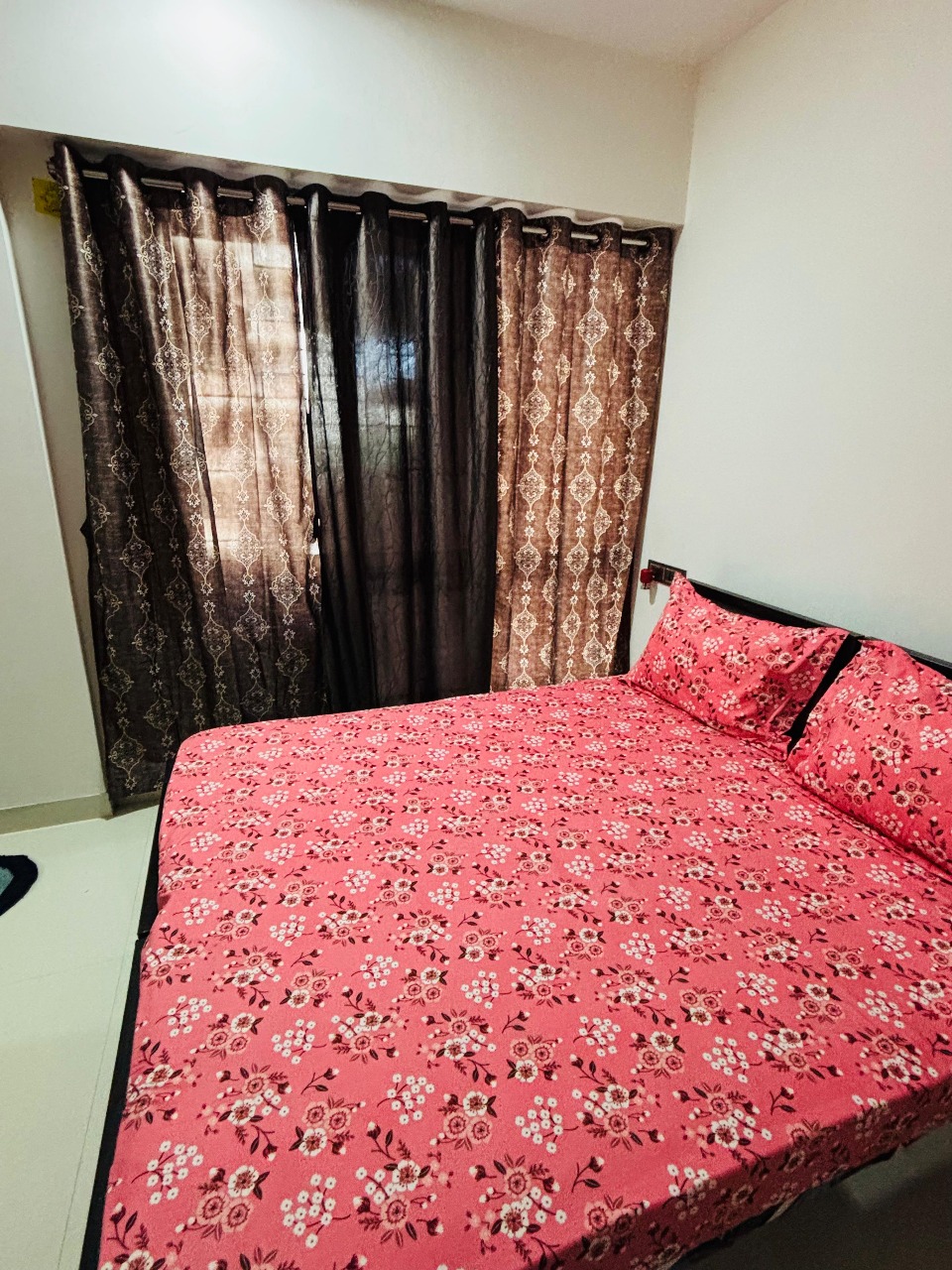 2 BHK + Extra Room Apartment For Rent in Ahimsa Marg