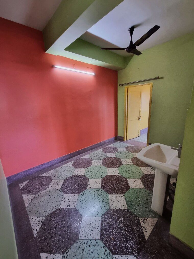 undefined, dum dum 2 Bedroom 835 Sq.Ft. Apartment In Dum Dum Kolkata 9589721