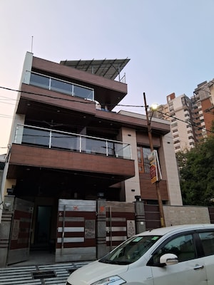  Pg For Rent in Gomti Nagar