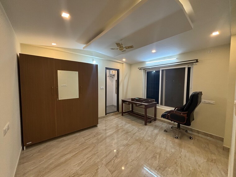 Room, shree-lakshmi-grand 2 Bedroom 1200 Sq.Ft. Apartment In Koramangala Bangalore 9589754