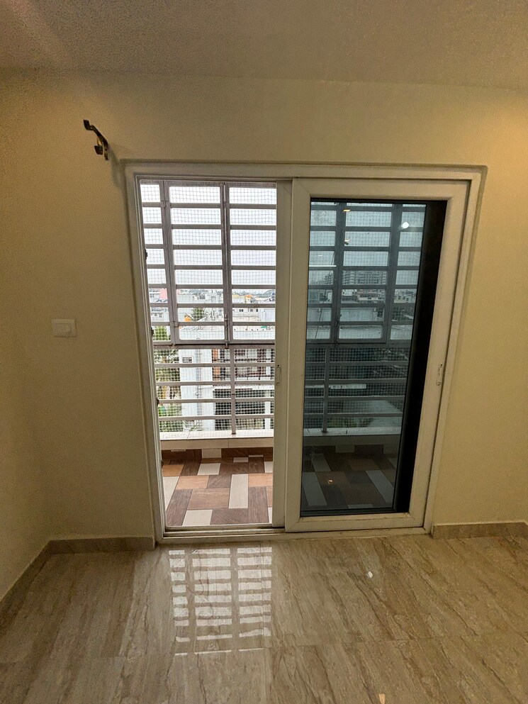 Room, shree-lakshmi-grand 2 Bedroom 1200 Sq.Ft. Apartment In Koramangala Bangalore 9589754