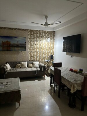 Living Room in 2 BHK Builder Floor at Sector 31 – for Rent