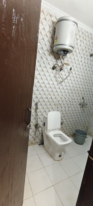 Bathroom in 2 BHK Builder Floor at Saket – for Rent