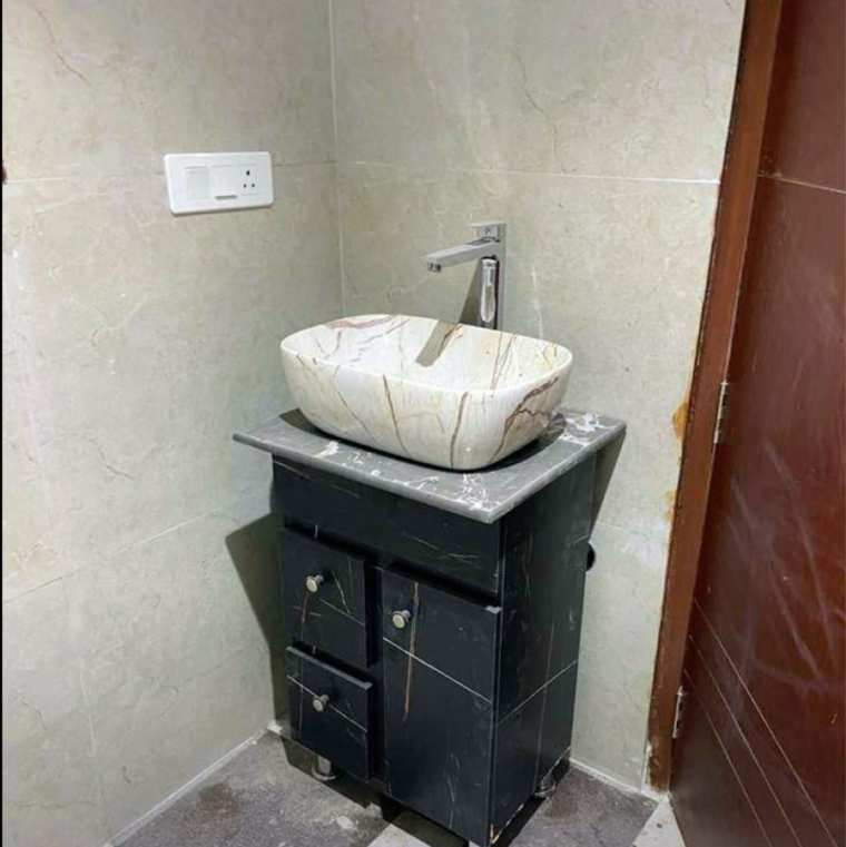 Bathroom, chattarpur 3 Bedroom 1500 Sq.Ft. Apartment In Chattarpur Delhi 9589844