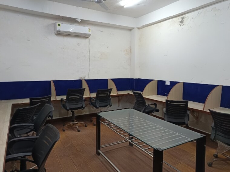 Team Area, sector 3 Commercial Office Space 1250 Sq.Ft. In Sector 3 Noida 9589866