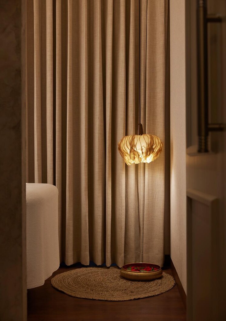 Bedroom, model colony Commercial Shop 2200 Sq.Ft. In Model Colony Pune 9589896