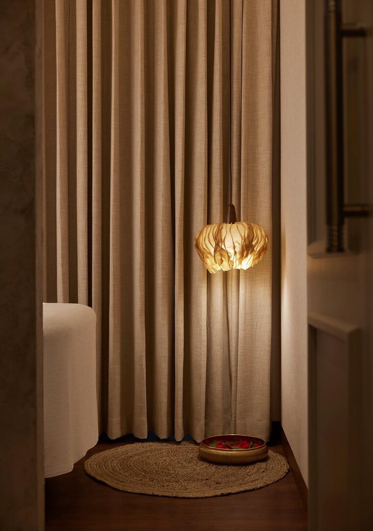 Bedroom, model colony Commercial Shop 2200 Sq.Ft. In Model Colony Pune 9589896