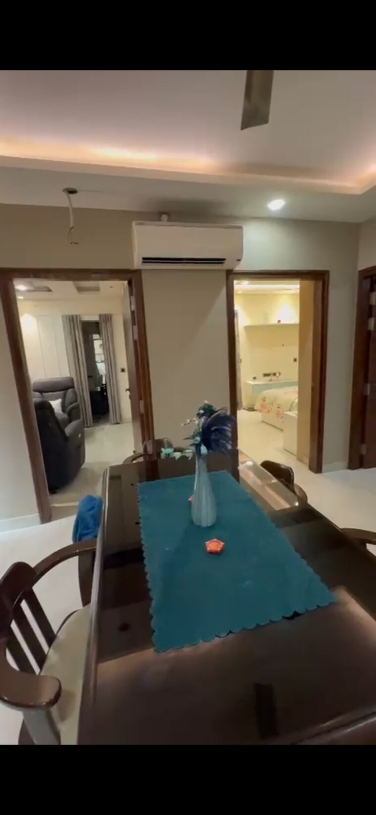 Living Room, sector 48 3 Bedroom 3500 Sq.Ft. Builder Floor In Sector 48 Noida 9589888