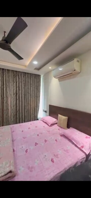 3 BHK Builder Floor For Rent in Sector 48