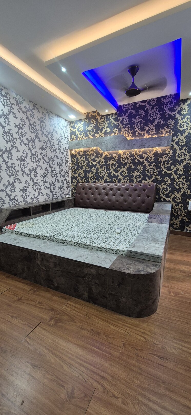 Room, gomti nagar Pg For Boys & Girls In Gomti Nagar 9589887