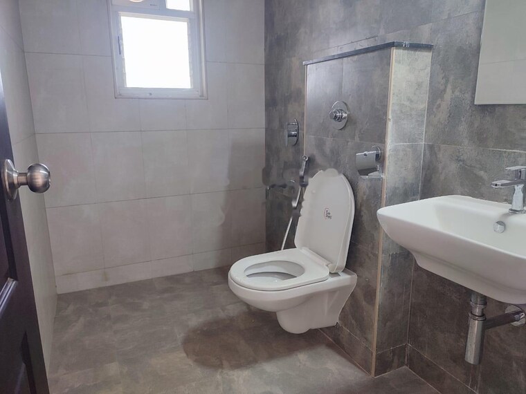 Bathroom, prestige-sunrise-park 3 Bedroom 1150 Sq.Ft. Apartment In Electronic City Phase I Bangalore 9589891