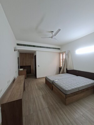 Staircase in 6+ BHK Independent House at Sector 48 – for Rent