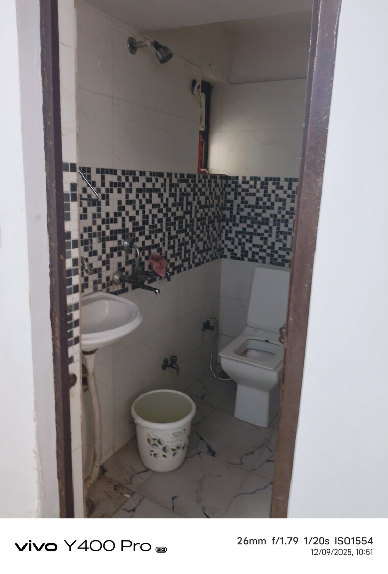 Bathroom, dwarka 1 RK 250 Sq.Ft. Apartment In Dwarka Delhi 9589937
