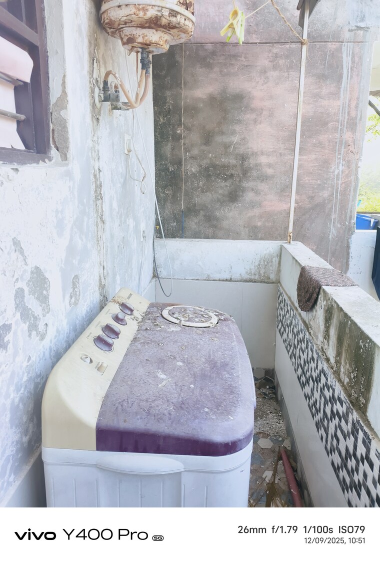 Balcony, dwarka 1 RK 250 Sq.Ft. Apartment In Dwarka Delhi 9589937