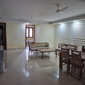 Gym in 3 BHK Builder Floor at Sector 45 – for Rent