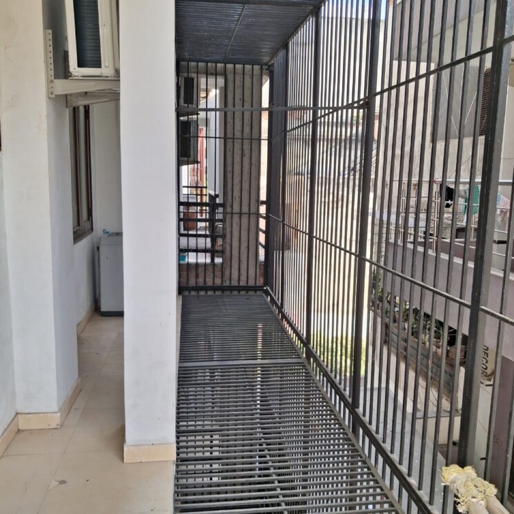 Balcony, sector 45 3 Bedroom 2100 Sq.Ft. Builder Floor In Sector 45 Gurgaon 9589949