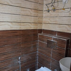 Furnished Amenities in 3 BHK Builder Floor at Sector 45 – for Rent