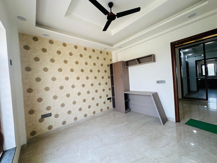 Room, soha-neal-city 3 Bedroom 1300 Sq.Ft. Builder Floor In Sector 98 Faridabad 9589964