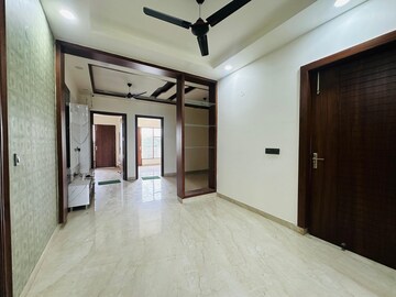 Room in 3 BHK Builder Floor at Soha Neal City, Sector 98 – for Sale