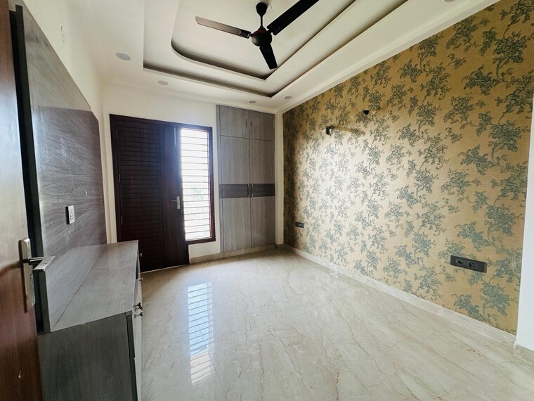 Kitchen, soha-neal-city 3 Bedroom 1300 Sq.Ft. Builder Floor In Sector 98 Faridabad 9589964