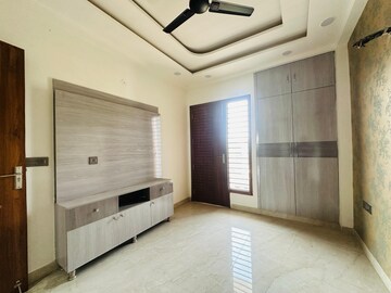 Kitchen in 3 BHK Builder Floor at Soha Neal City, Sector 98 – for Sale