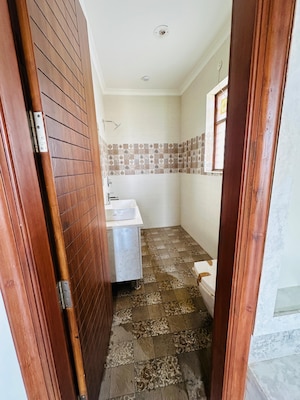 Kitchen in 3 BHK Builder Floor at Soha Neal City, Sector 98 – for Sale