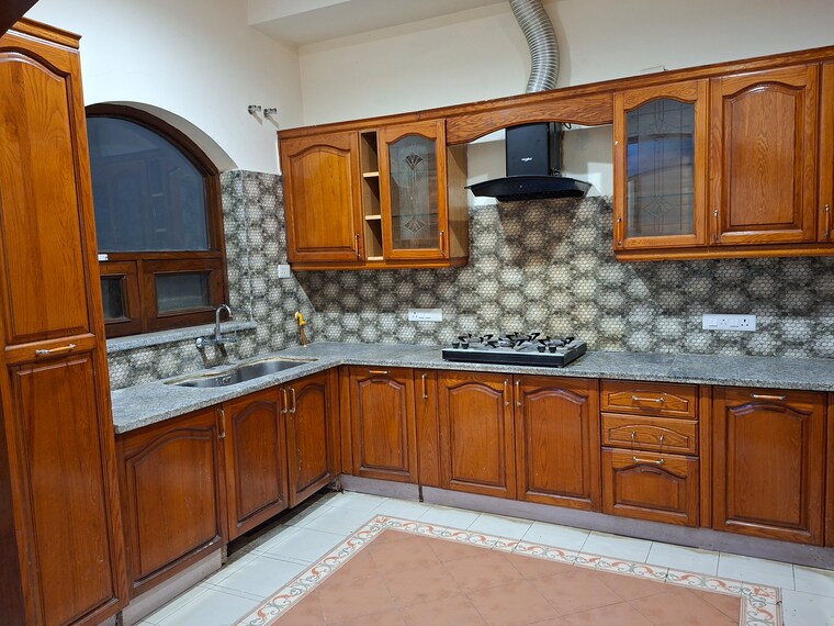 Kitchen, rwa-apartments 3 Bedroom 250 Sq.Mt. Independent House In Sector 31 Noida 9589970