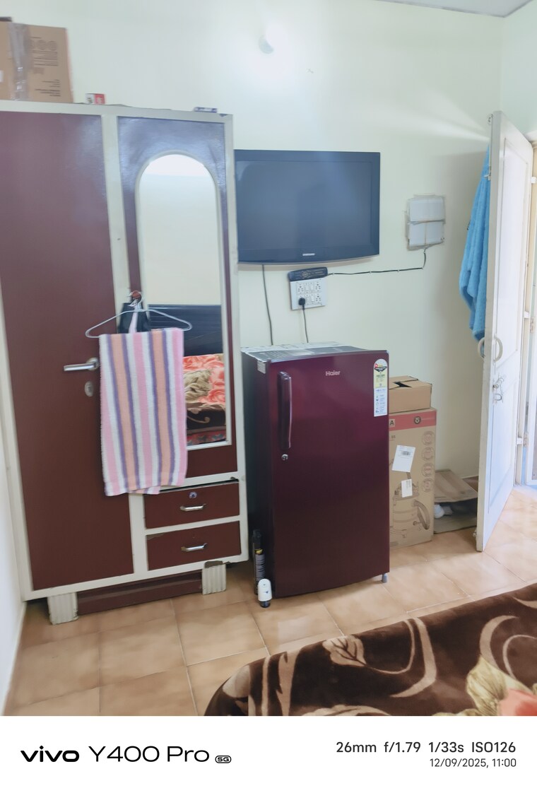 Room, dwarka 1 RK 250 Sq.Ft. Apartment In Dwarka Delhi 9589993