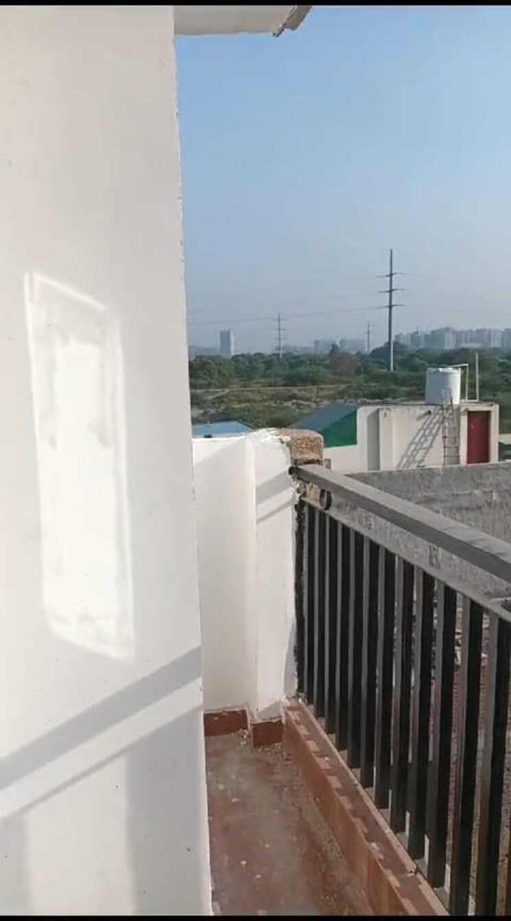 Balcony, sector 89 1 Bedroom 550 Sq.Ft. Builder Floor In Sector 89 Noida 9590015