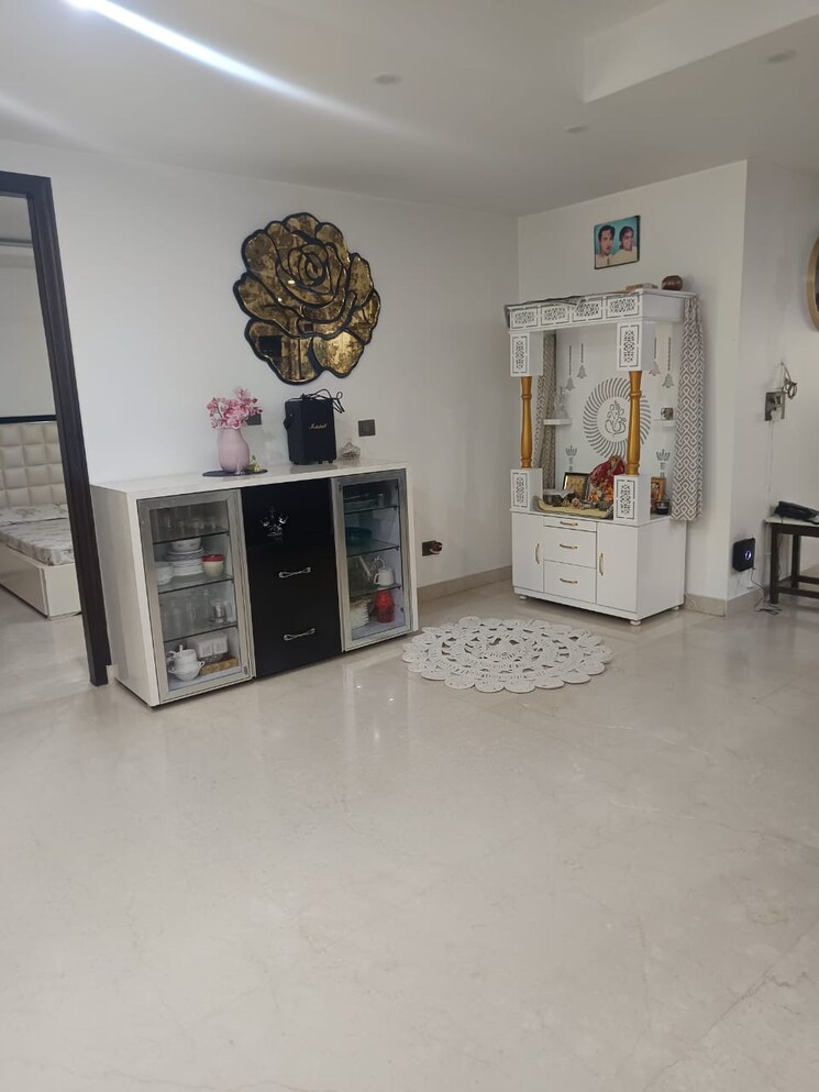 Living Room, dlf-city-phase-iv 4 Bedroom 3200 Sq.Ft. Builder Floor In Dlf Phase iv Gurgaon 9590024