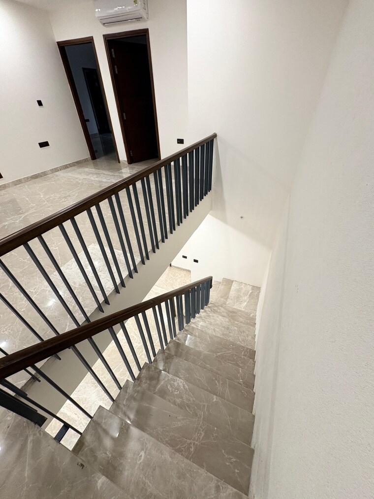 Exterior View, sector 36  300 Sq.Mt. Plot In Sector 36 Noida 9590054