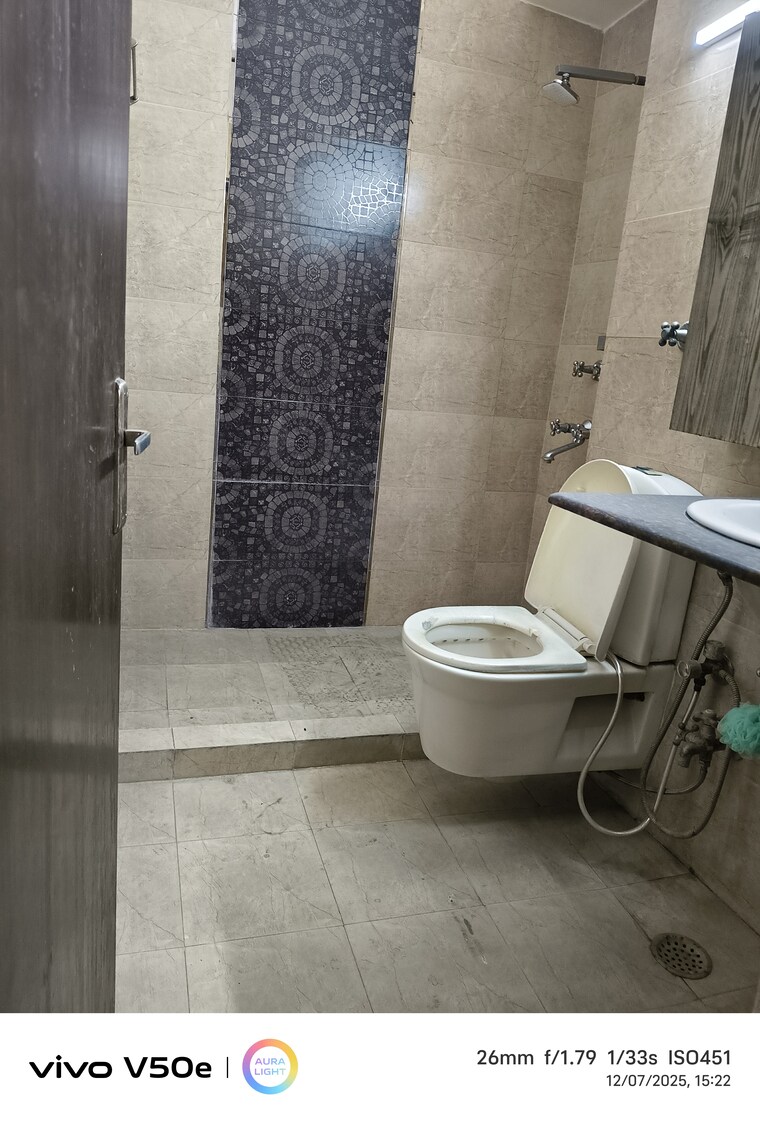 Bathroom, ip extension 3 Bedroom 1200 Sq.Ft. Apartment In Ip Extension Delhi 9590086